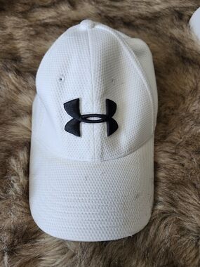 Unisex Under Armour White Cap with Black Logo
